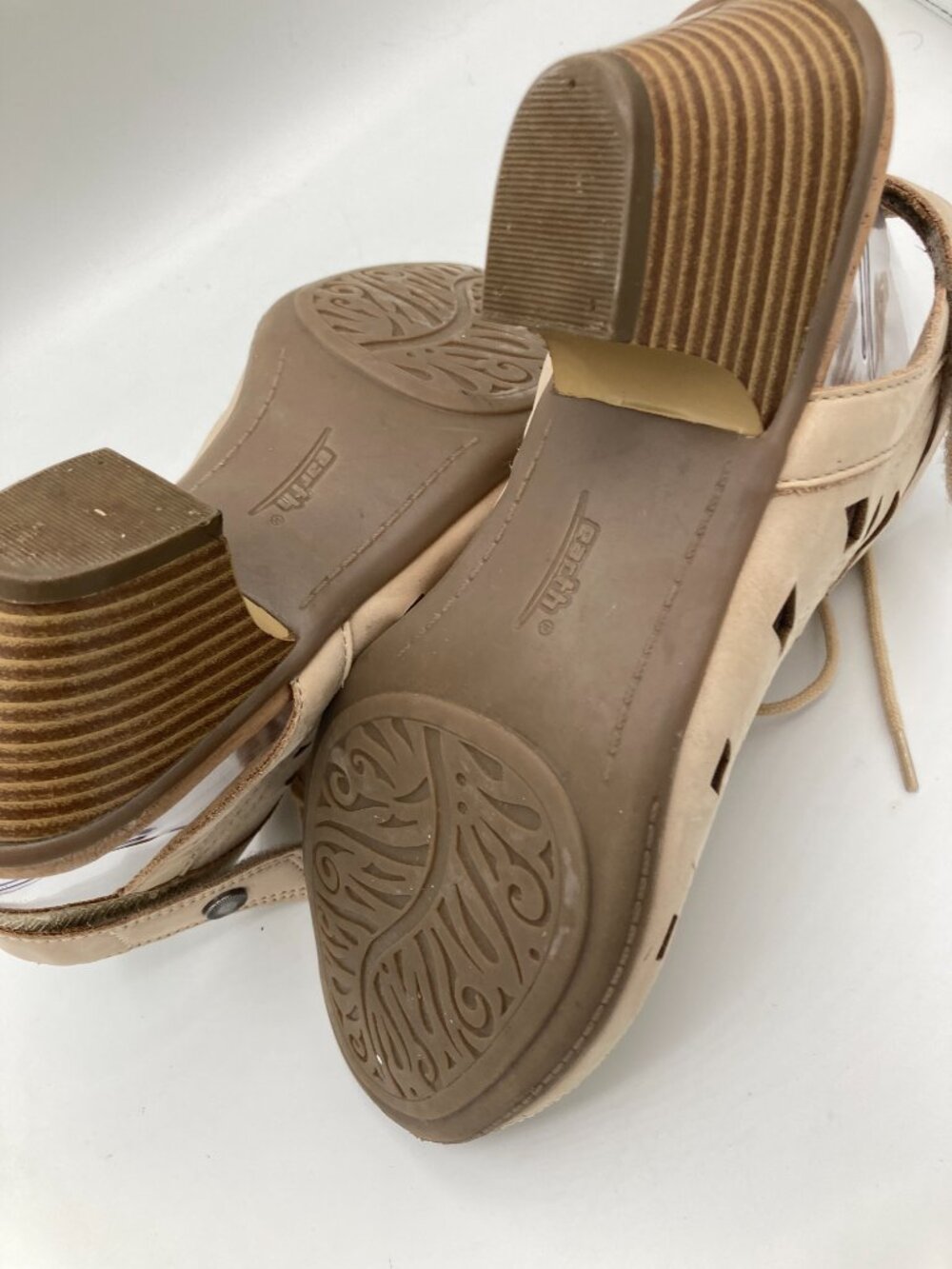 EARTH WOMENS  LACE UP  SANDEL HEELS. 8.5 - Picture 8 of 10